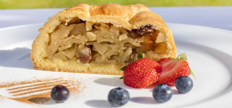 Strudel-Apfel-Essen-Gericht-fb