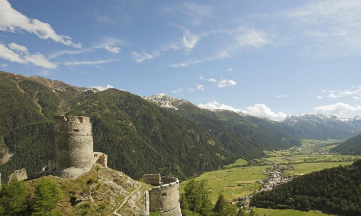 sehenswürdigkeiten-schloss-rotund-Vinschgau-fb