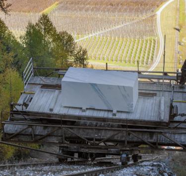 kunst-laas-marmor-schraegbahn-vinschgau-fb