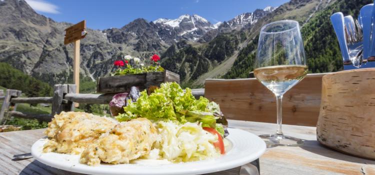 gerichte-kasnocken-matscher-alm-obervinschgau-fb