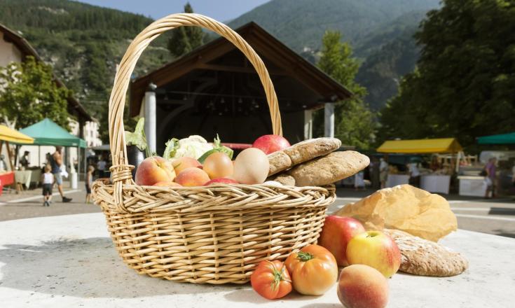 märkte-bauernmarkt-schlanders-lokale-produkte-vinschgau-fb