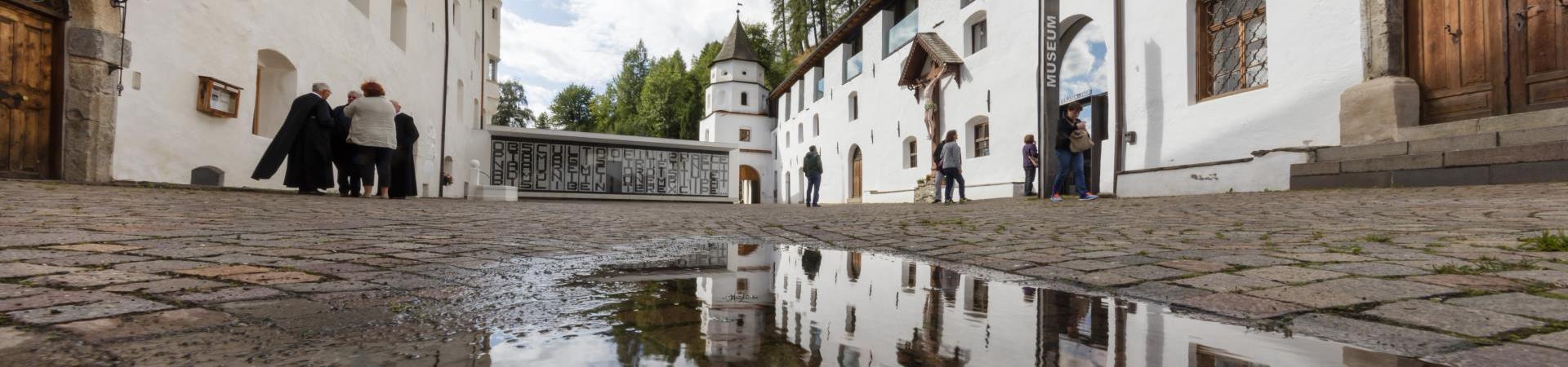 sehenswürdigkeiten-kloster-marienberg-museum-vinschgau-fb