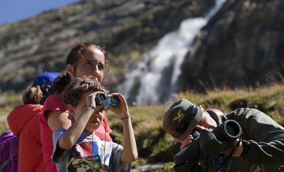 wandern-fernrohr-vinschgau-fb