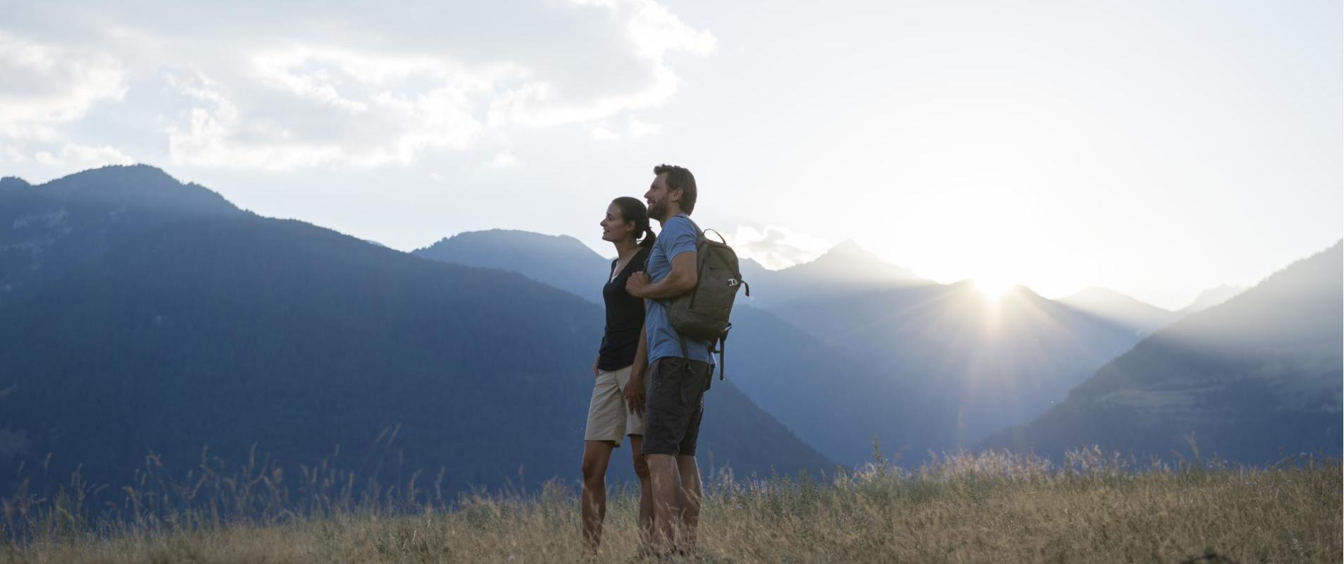 landschaft-sonnenuntergang-paar-vinschgau-af