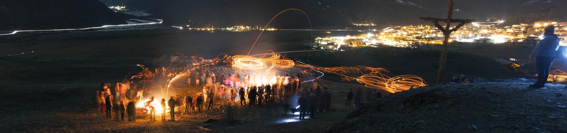 brauch-scheibenschlagen-tartsch-vinschgau-fb