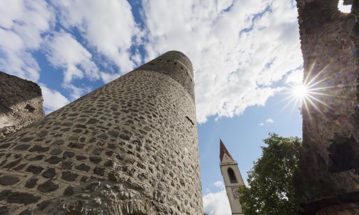 sehenswürdigkeiten-fröhlichsturm-mals-vinschgau-fb