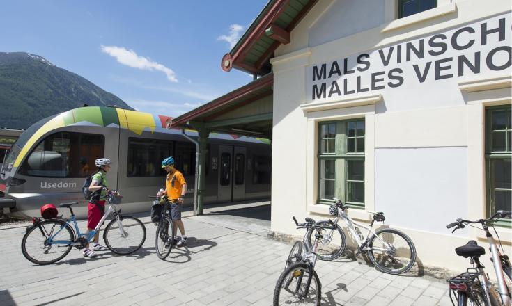 vinschgerbahn-bahnhof-mals-vinschgau-gt